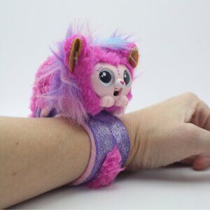 Little Live Wrapples Zahara, Interactive with Slap Band Tail